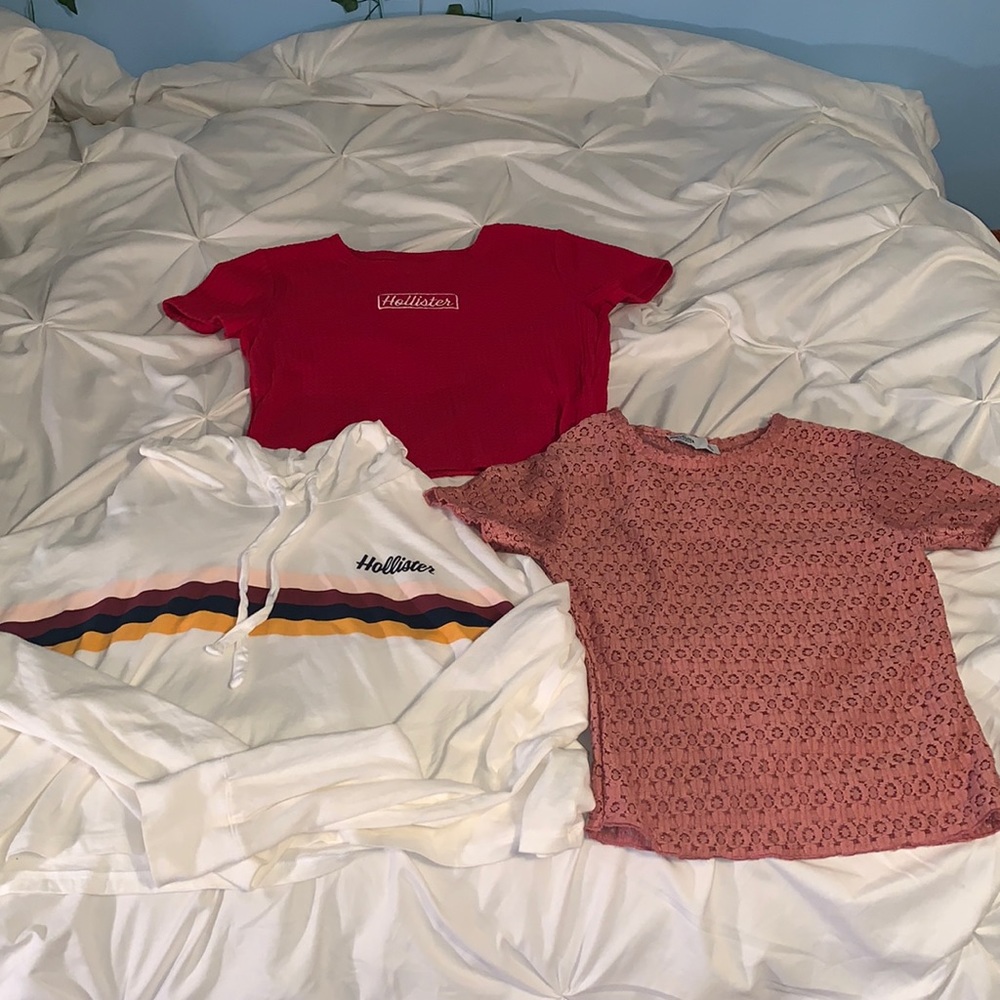 Girl Hollister Bundle! Three tops included!